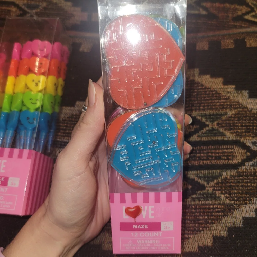 Love Colorful Party Favors Set